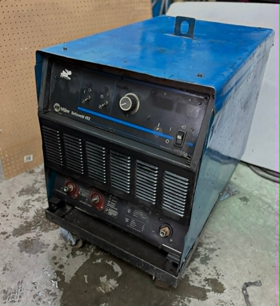 Soudeuse Miller Deltaweld 452 avec Dévidoir pour l'Acier + Gun Bernard